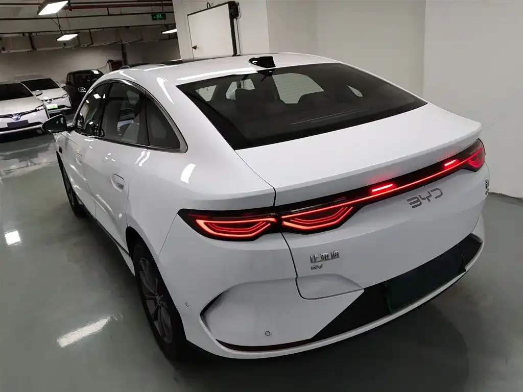 BYD Qin L — фото 7