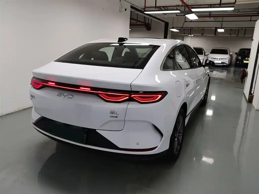 BYD Qin L — фото 10