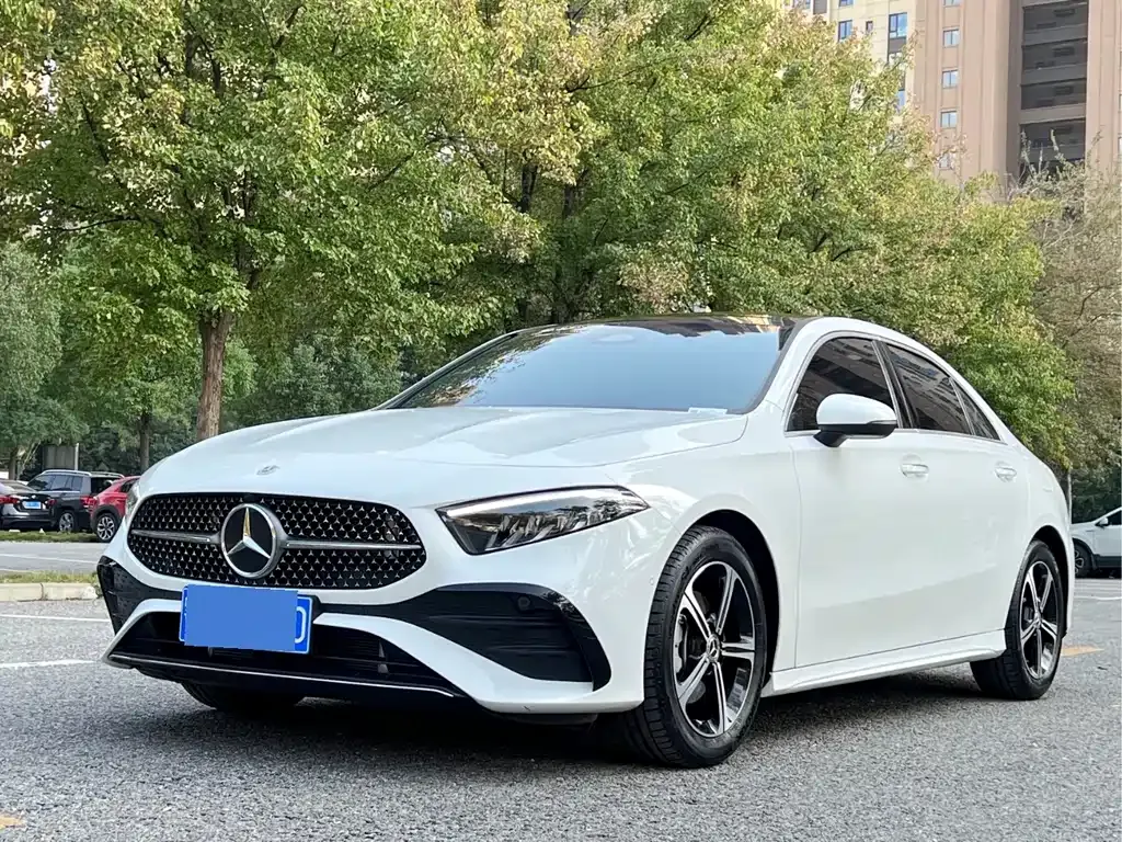 Mercedes-Benz A-Class — фото 1