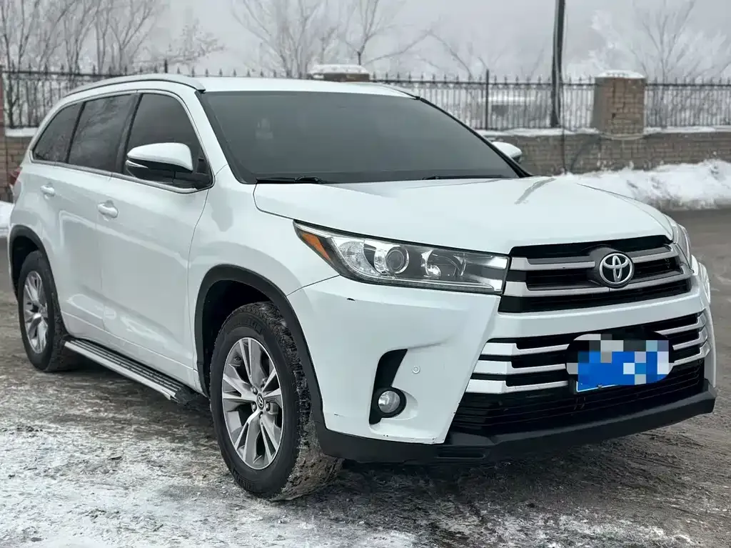 Toyota Highlander — фото 2