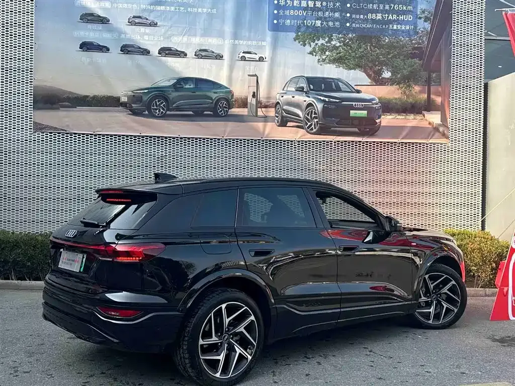 Audi Q6L e-tron — фото 6
