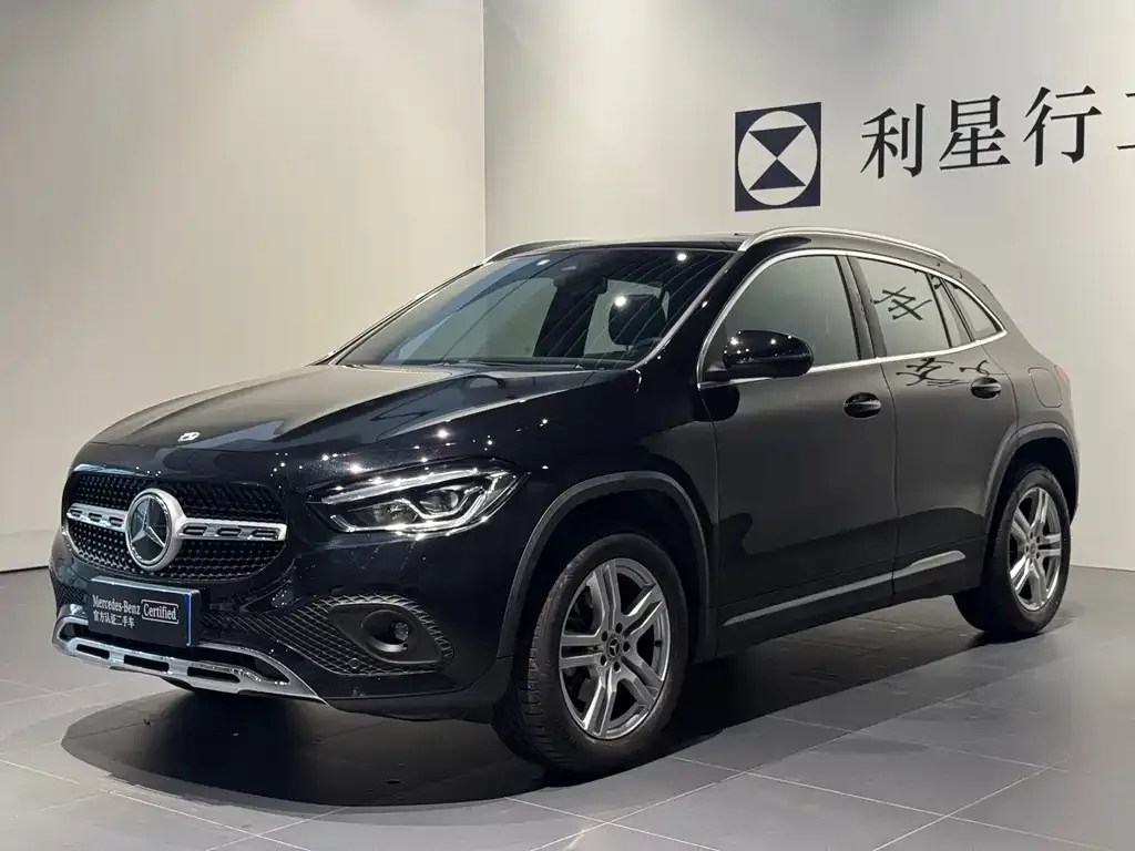 Mercedes-Benz GLA — фото 1