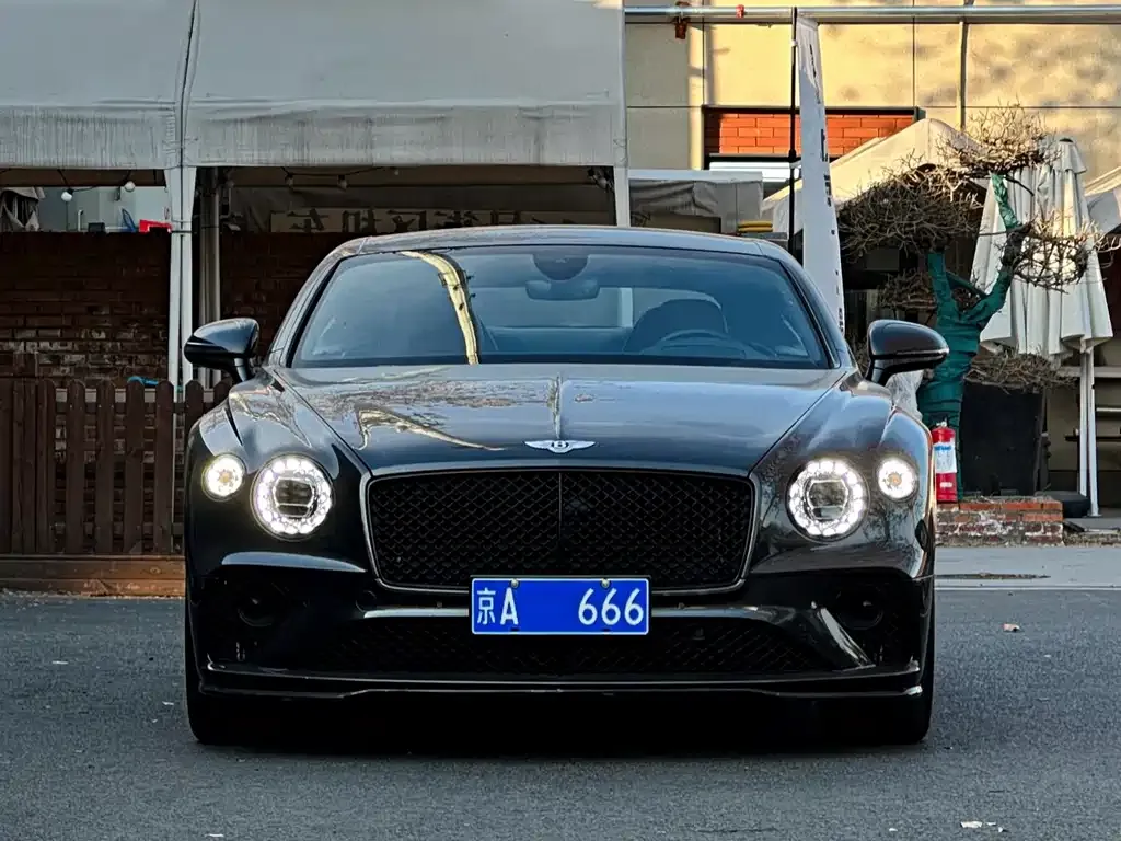 Bentley Continental — фото 7