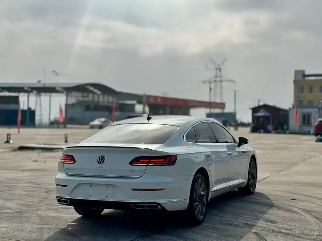 Volkswagen CC — фото 2