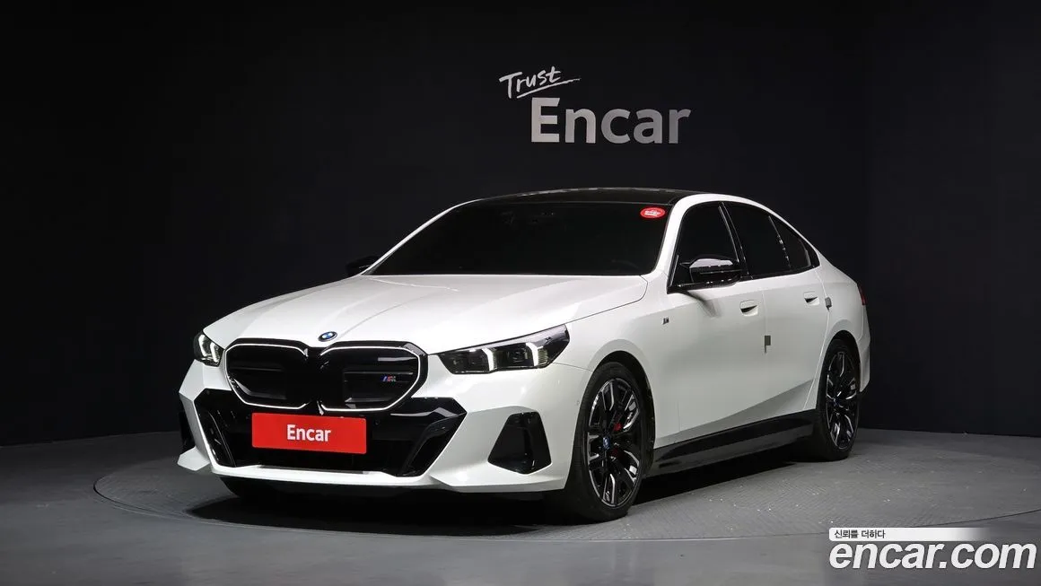 BMW i5 — фото 1