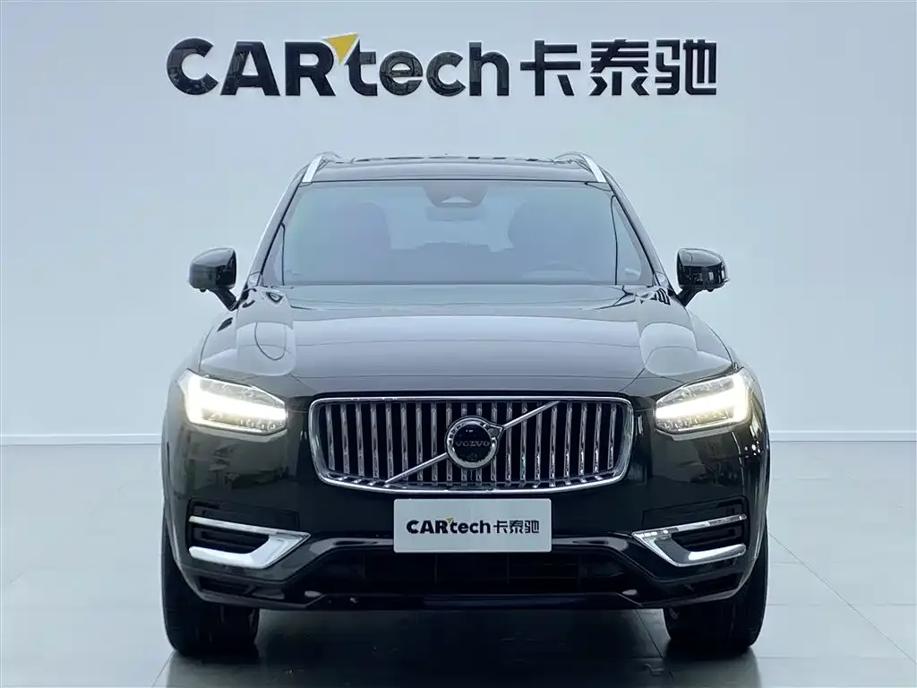 Volvo XC90 — фото 5