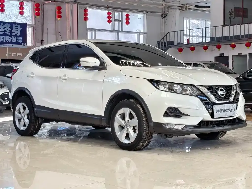 Nissan Qashqai — фото 7