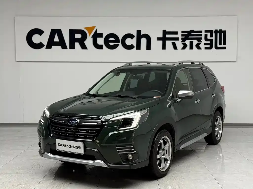 Subaru Forester — фото 1