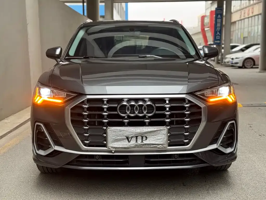 Audi Q3 — фото 4