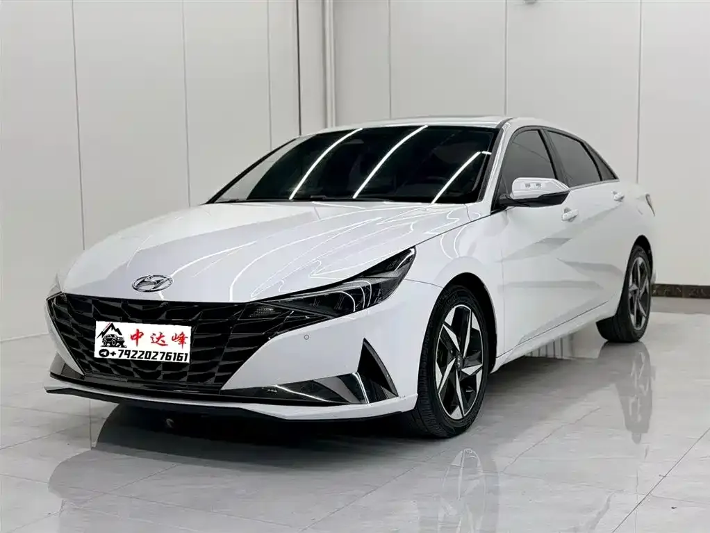 Hyundai Elantra — фото 2