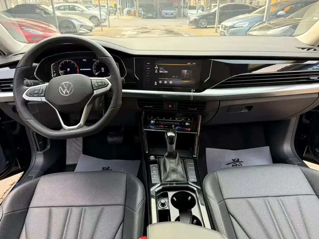 Volkswagen Passat — фото 9
