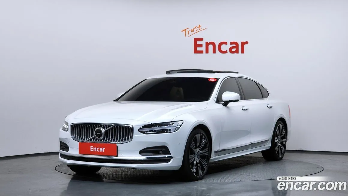 Volvo S90 — фото 1
