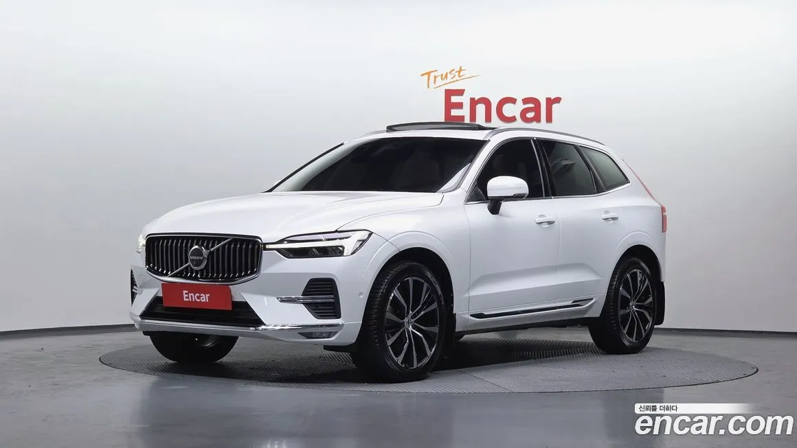 Volvo XC60 — фото 1