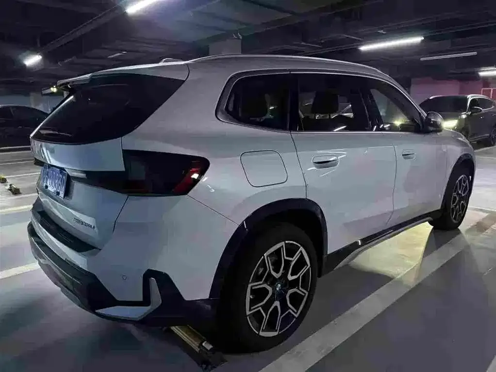 BMW X1 — фото 6