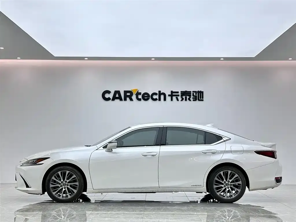 Lexus ES — фото 6