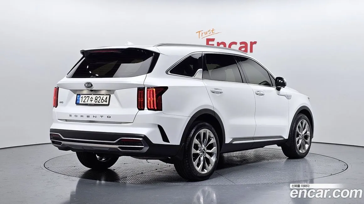 Kia Sorento — фото 9