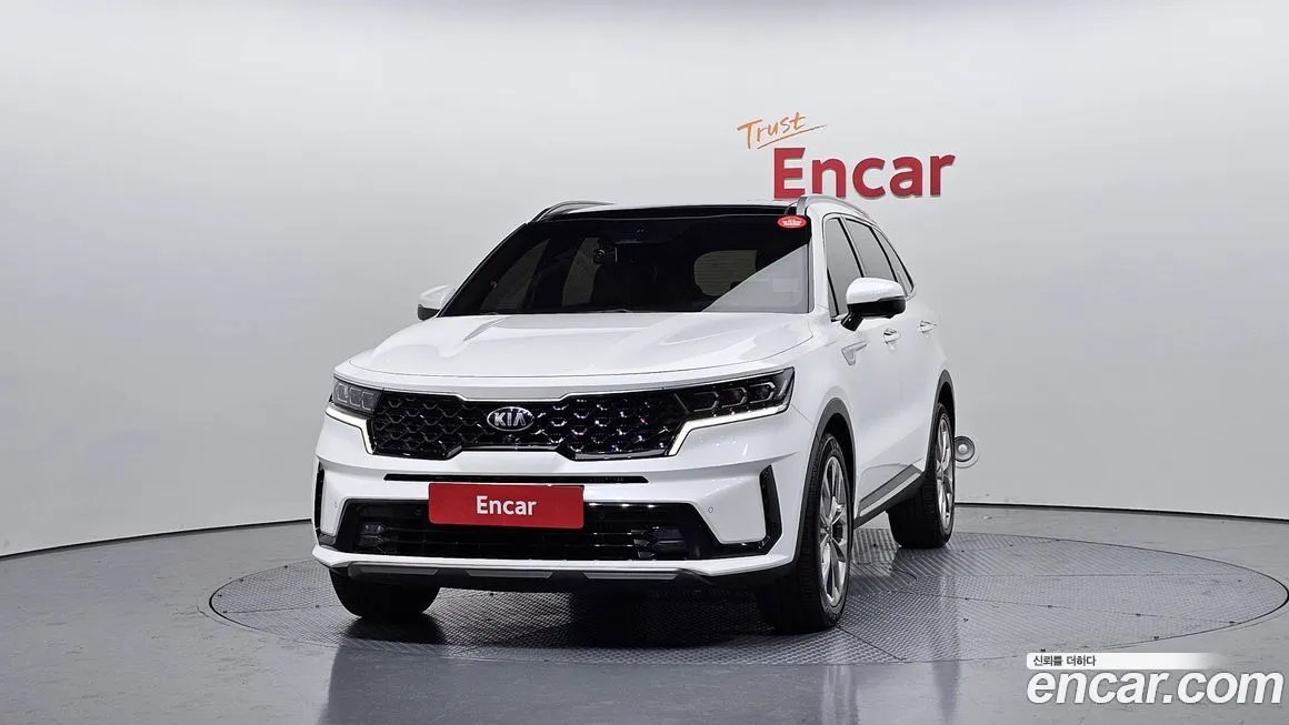 Kia Sorento — фото 8