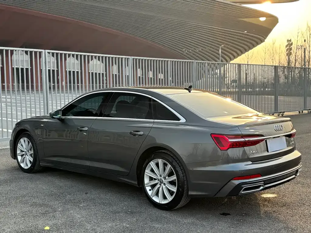 Audi A6L — фото 3