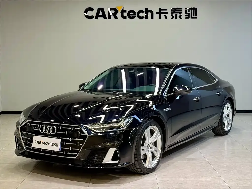 Audi A7L — фото 1