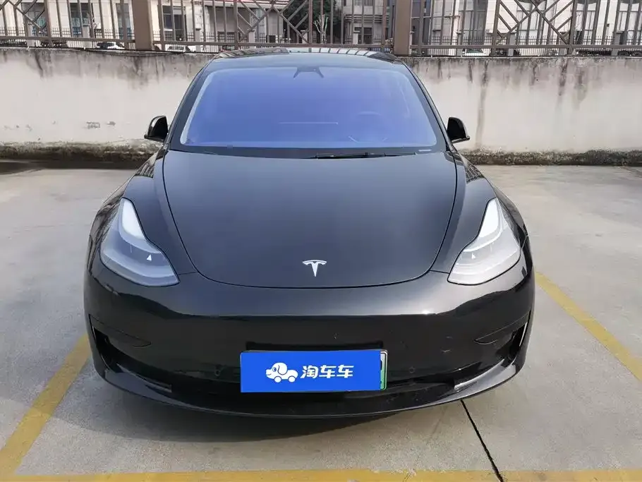 Tesla Model 3 — фото 5