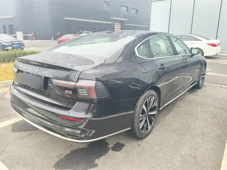 Volvo S90 — фото 9