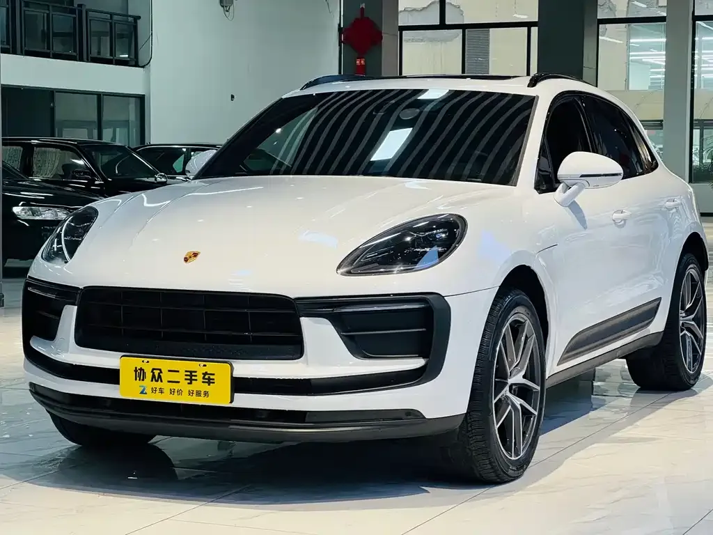 Porsche Macan — фото 1