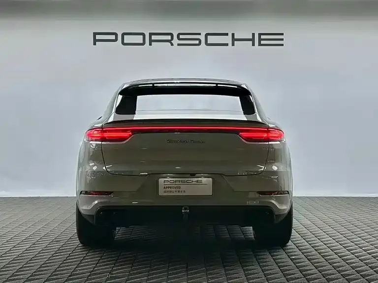 Porsche Cayenne — фото 6