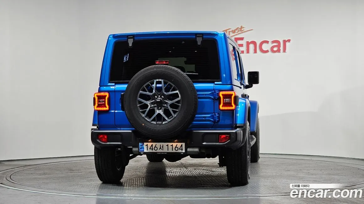 Jeep Wrangler — фото 3