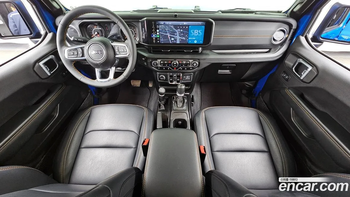 Jeep Wrangler — фото 10