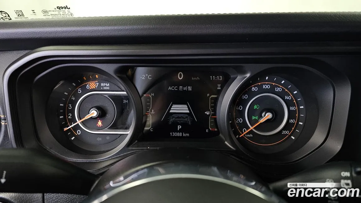 Jeep Wrangler — фото 6