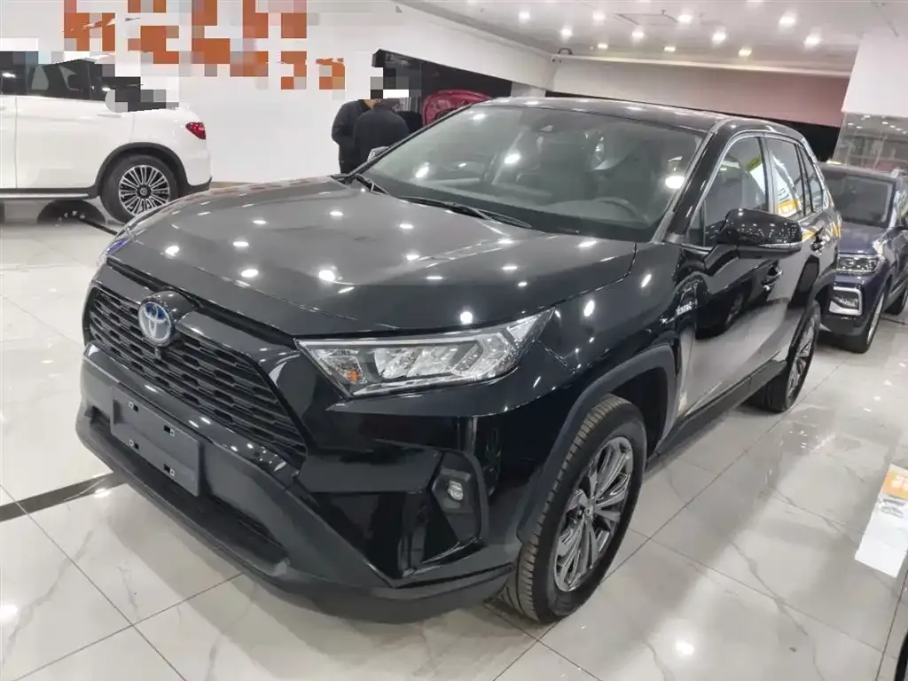 Toyota RAV4 — фото 6