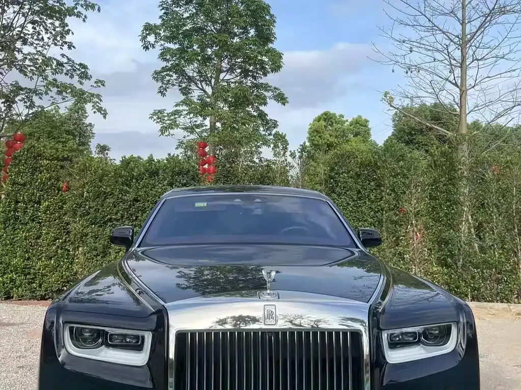 Rolls-Royce Phantom — фото 1