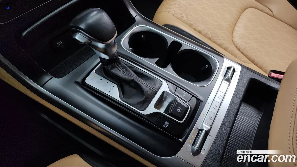 Kia Carnival — фото 10