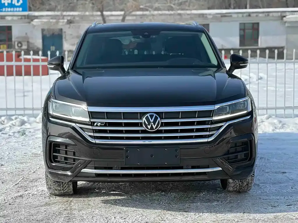 Volkswagen Touareg — фото 2