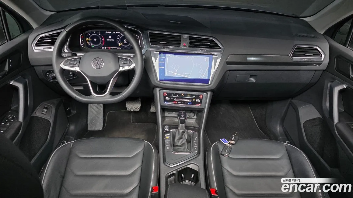 Volkswagen Tiguan — фото 9