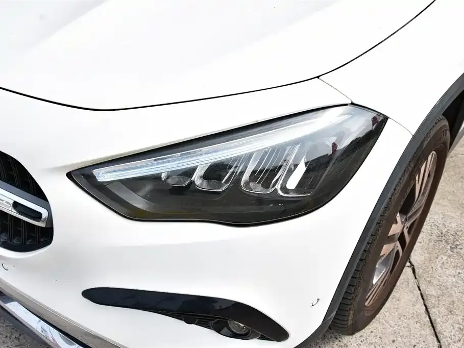 Mercedes-Benz GLA — фото 10