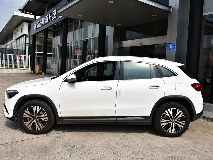 Mercedes-Benz GLA — фото 7