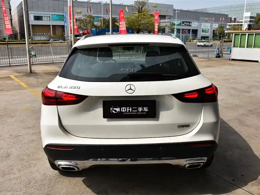 Mercedes-Benz GLA — фото 9