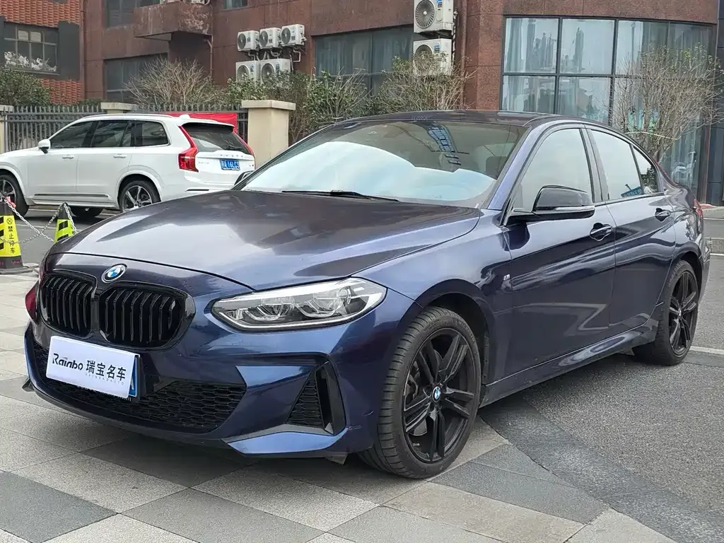 BMW 1 Series — фото 1