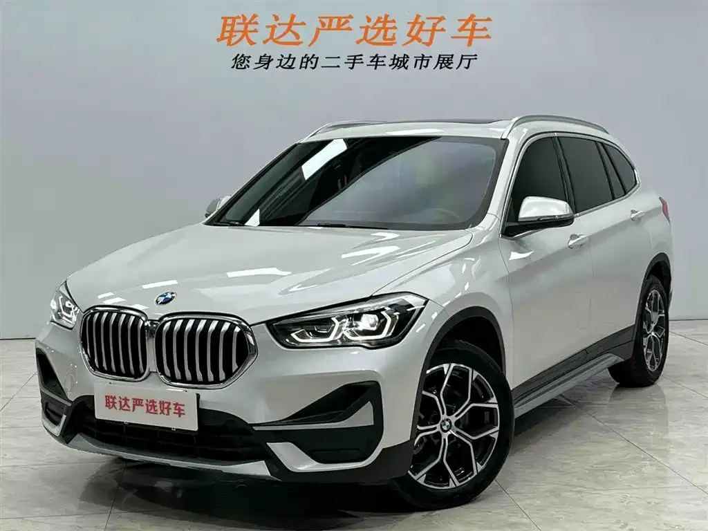 BMW X1 — фото 1