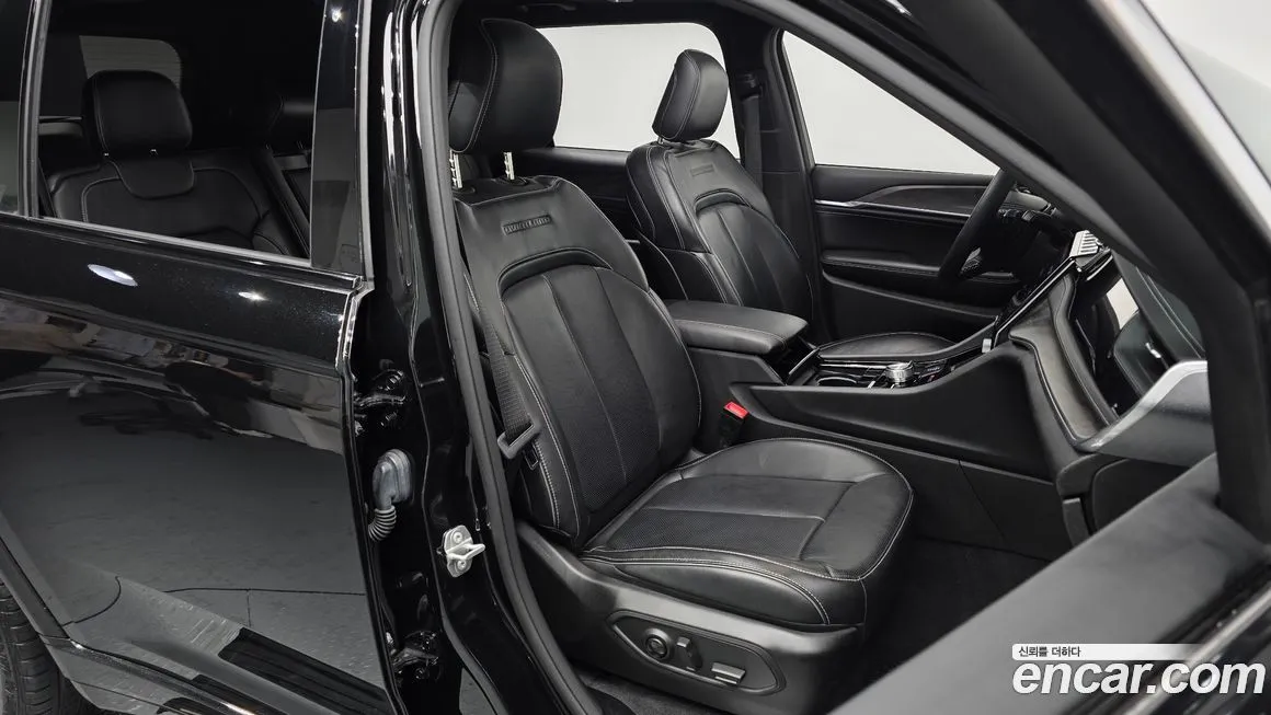 Jeep Cherokee — фото 7