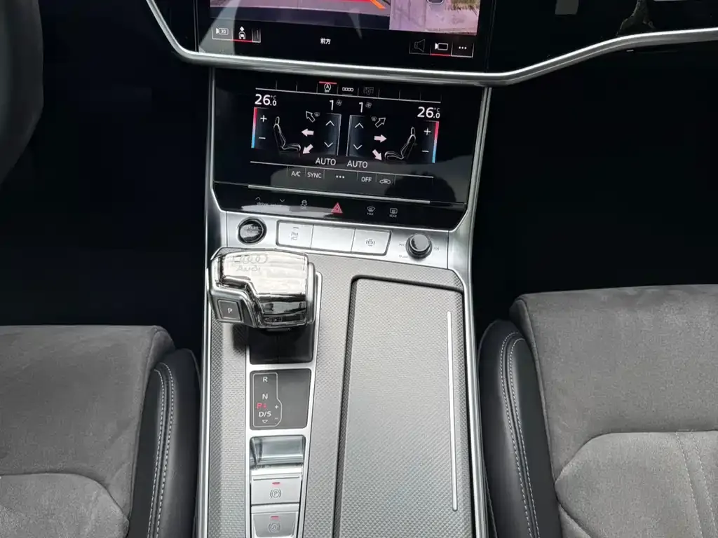 Audi A6L — фото 2