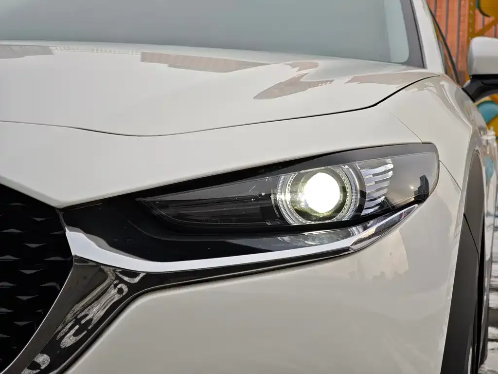 Mazda CX-30 — фото 4