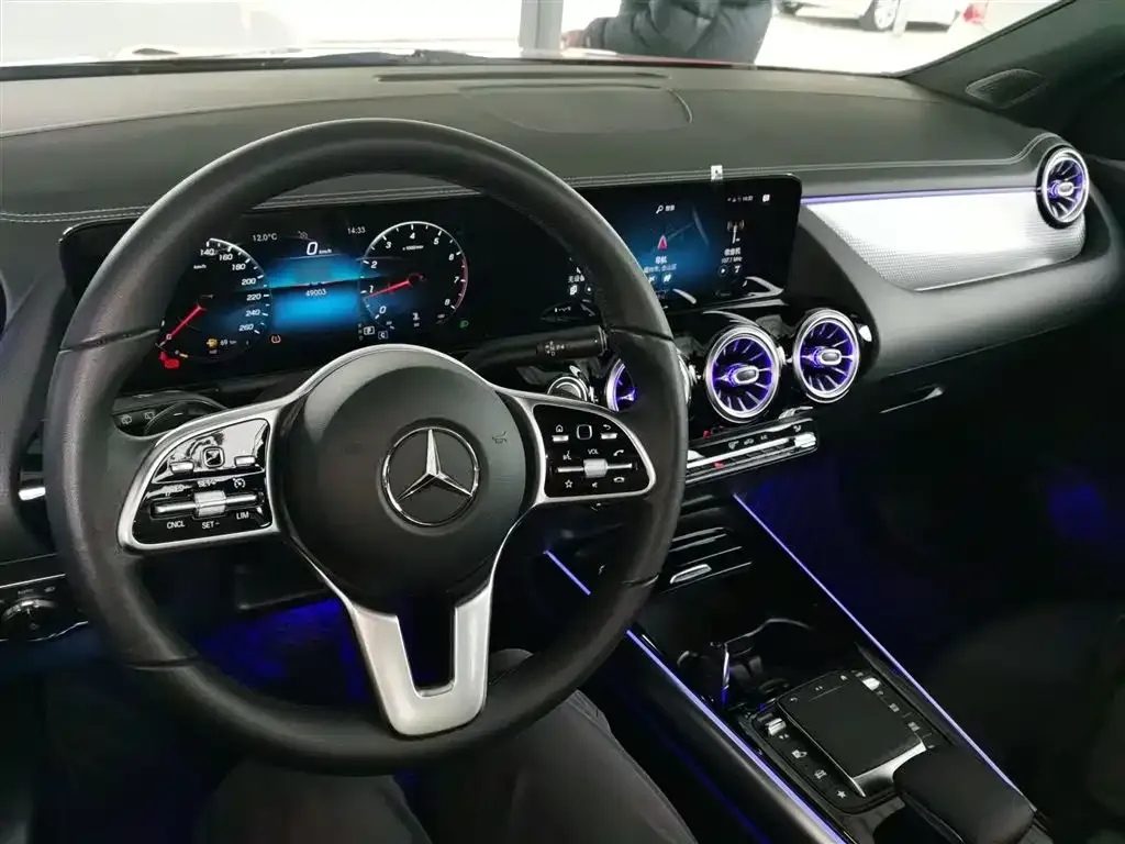 Mercedes-Benz GLA — фото 8