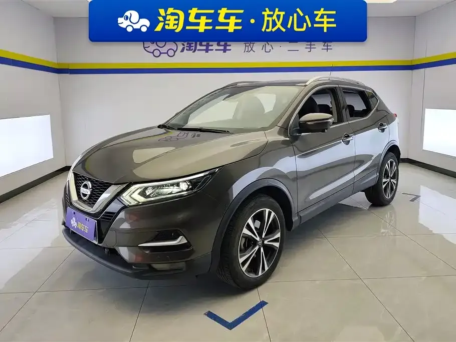 Nissan Qashqai — фото 1