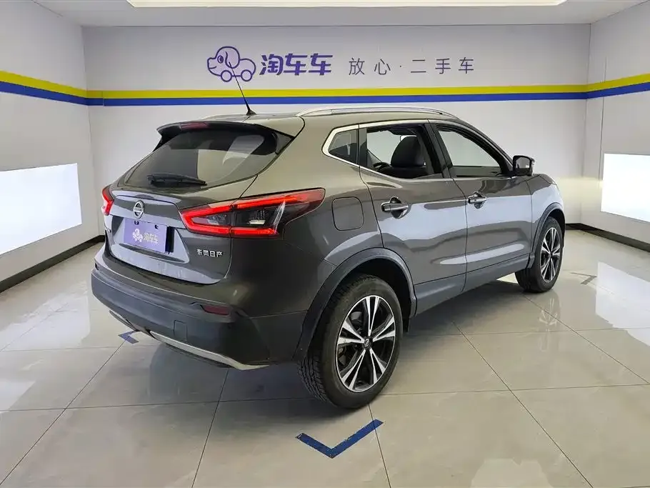 Nissan Qashqai — фото 8