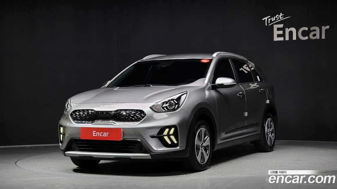 Kia Niro — фото 1