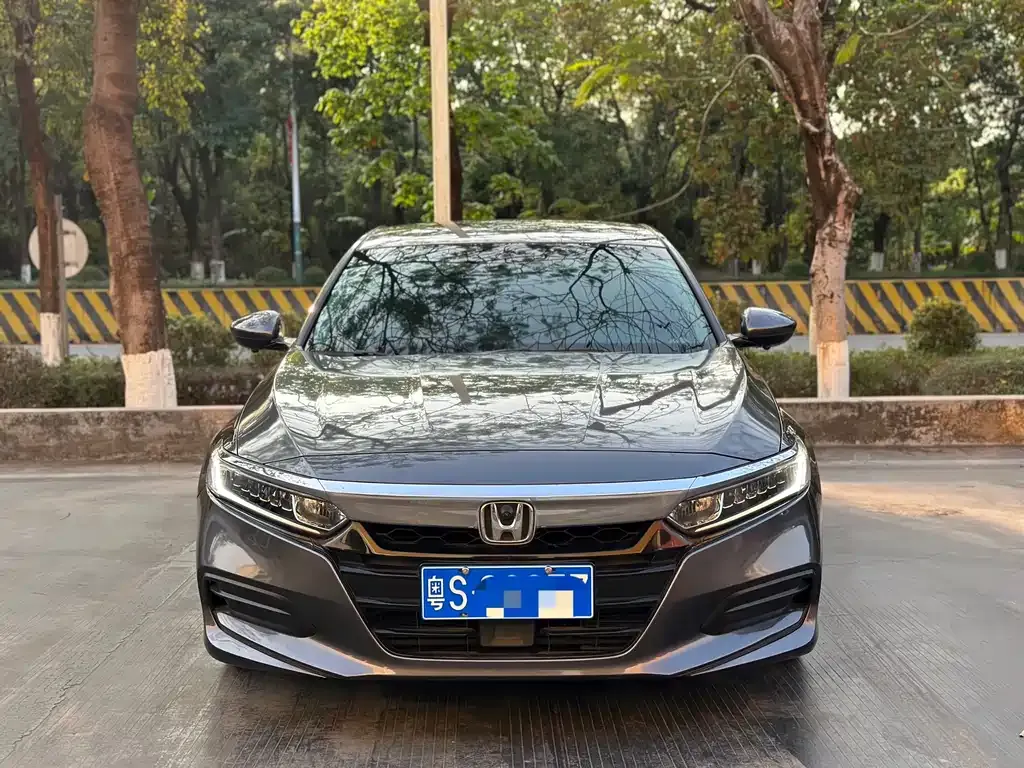 Honda Accord — фото 6