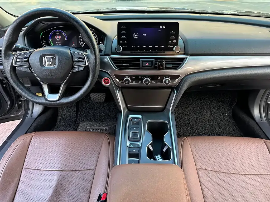 Honda Accord — фото 8