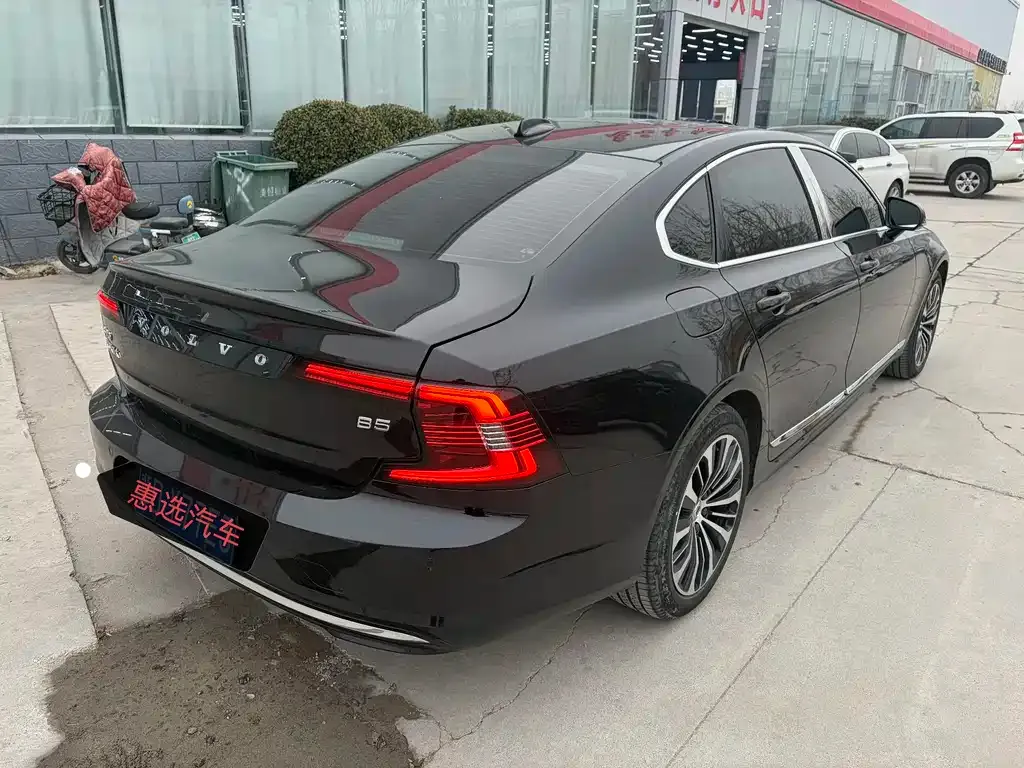Volvo S90 — фото 3